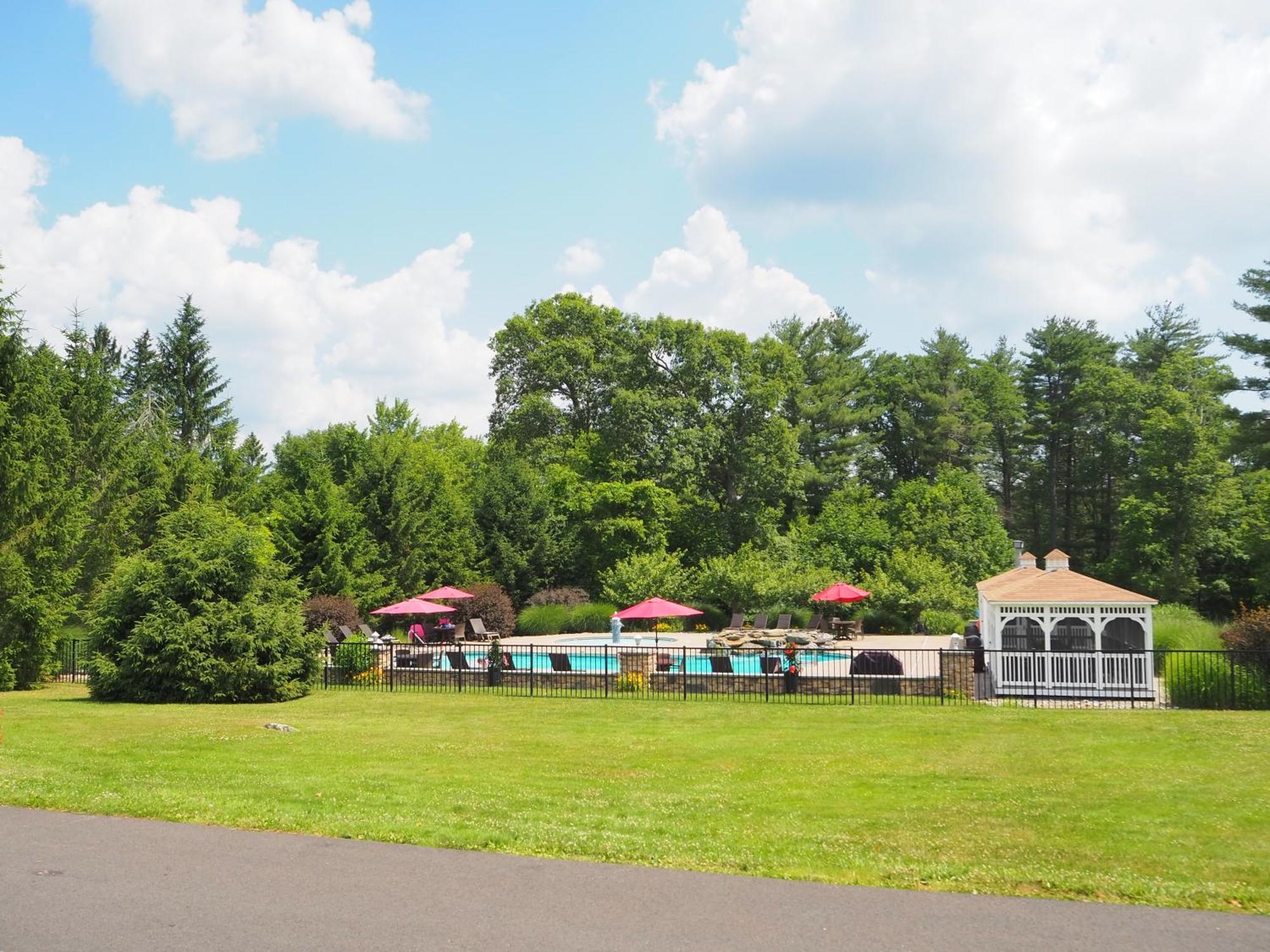 Woodfield Manor - A Sundance Vacations Property Cresco Exterior foto